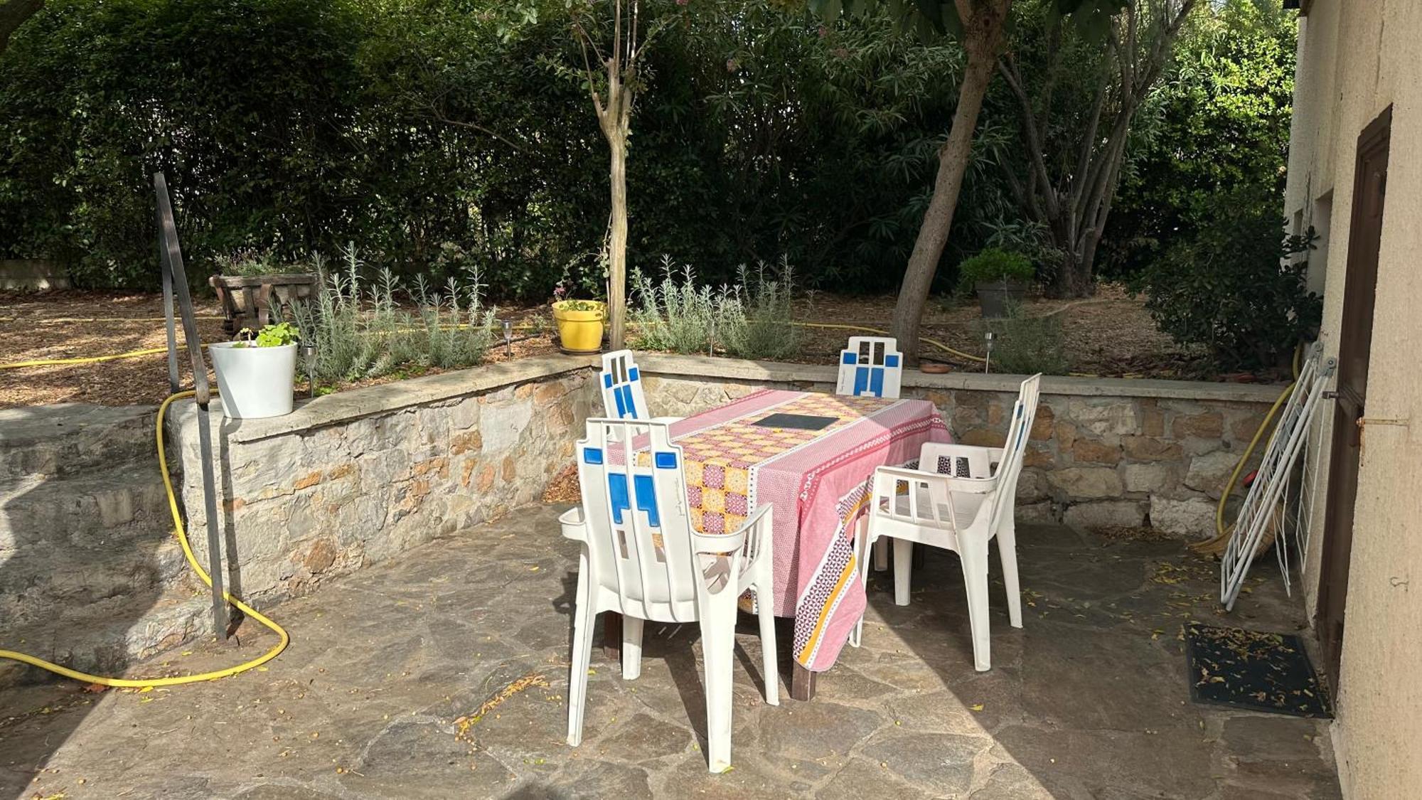 라 가르드 Jardin & Terrasse Ombragee - T2 Cozy Et Paisible 아파트 외부 사진